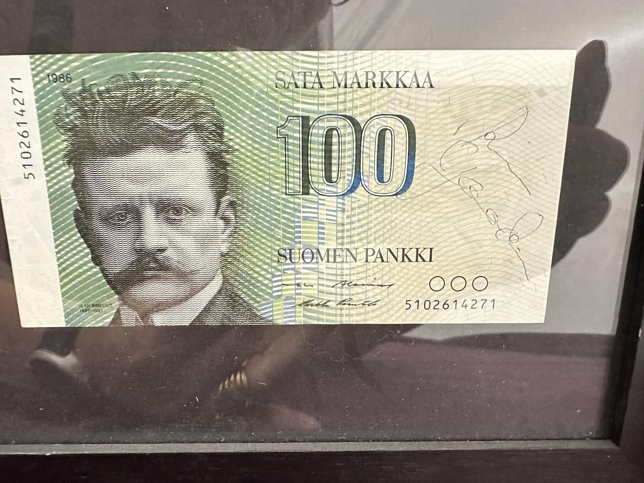 8. 100MK SETELI, IRWIN GOODMANIN NIMIKIRJOITUKSELLA