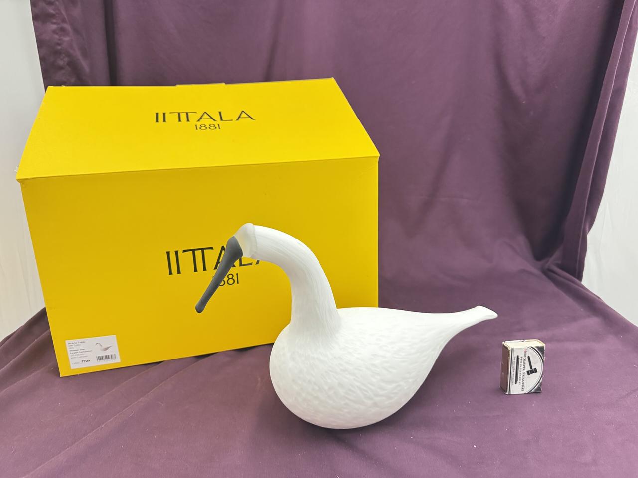 7. KARJALAN LAULUJOUTSEN, IITTALA, OIVA TOIKKA, NUMEROITU 2025/9404., SIGN.
